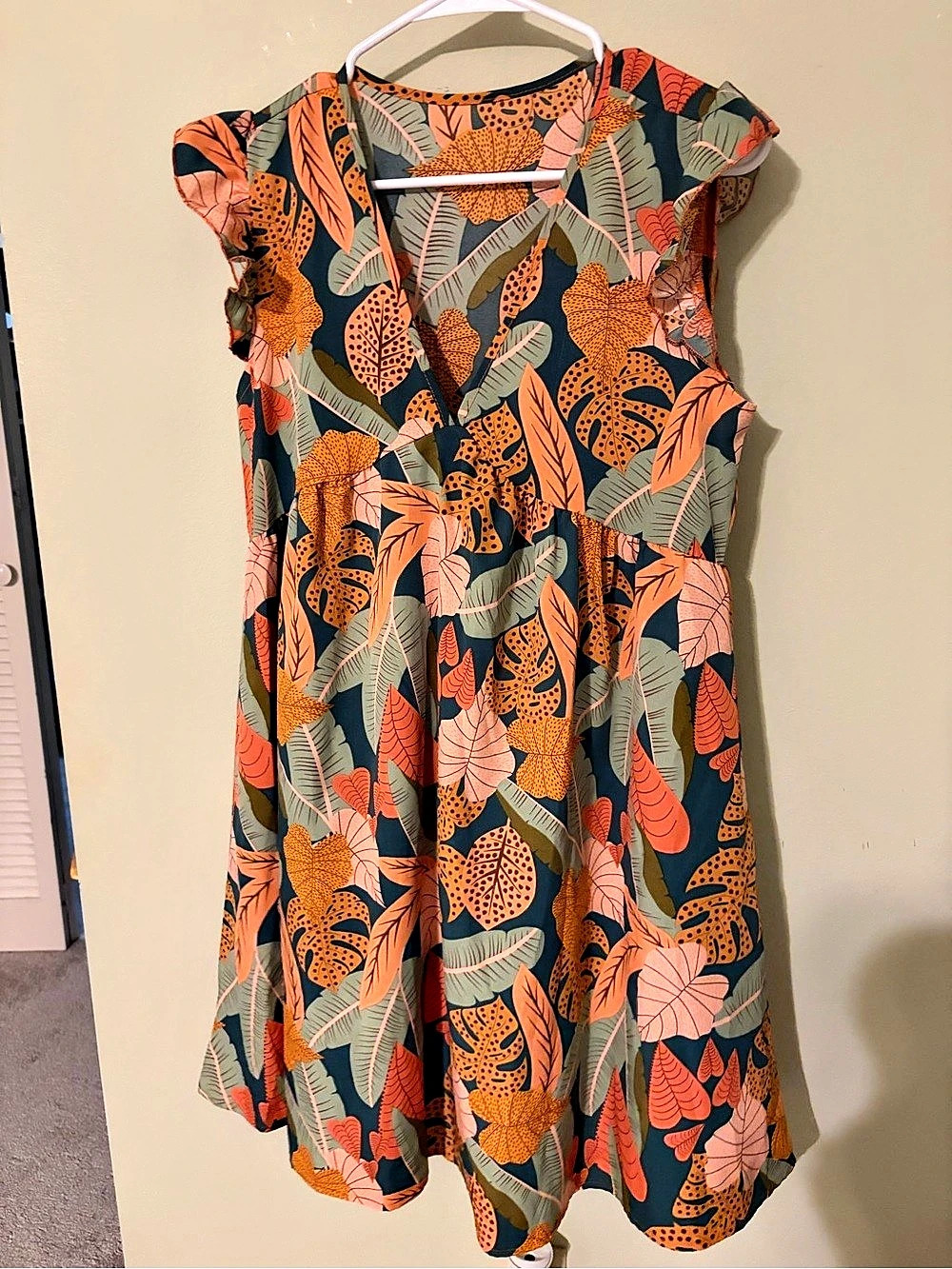 SHEIN Fall color Floral Mini Dress in Green & Orange Size Small Like New